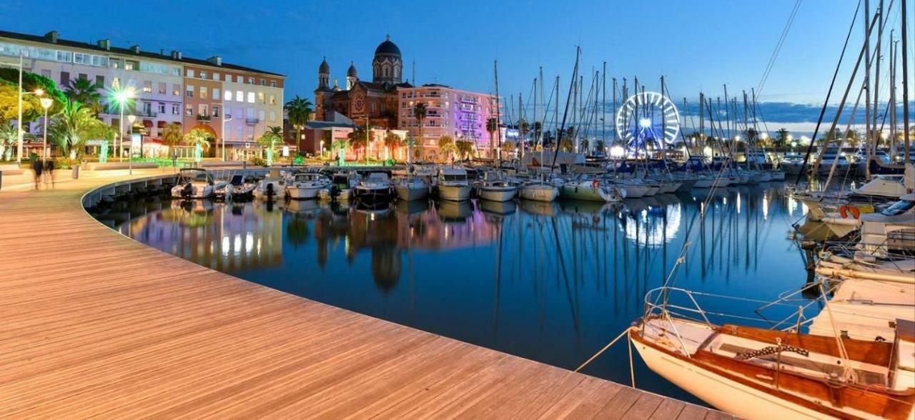 Nouveau F2 Calme Coeur De Ville 1Min De La Plage Saint-Raphaël Exterior foto